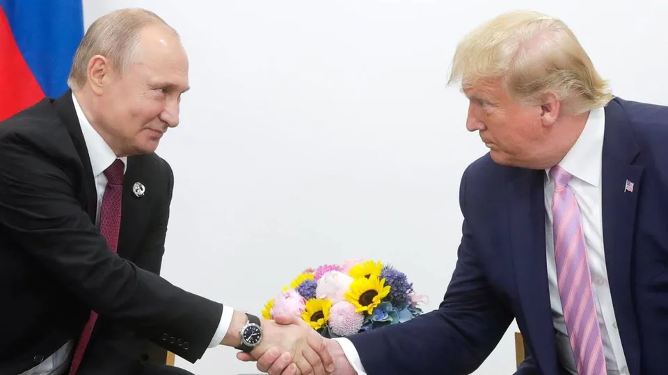 Kremlin afirma que Putin não recebeu convite para posse de Donald Trump em 2025