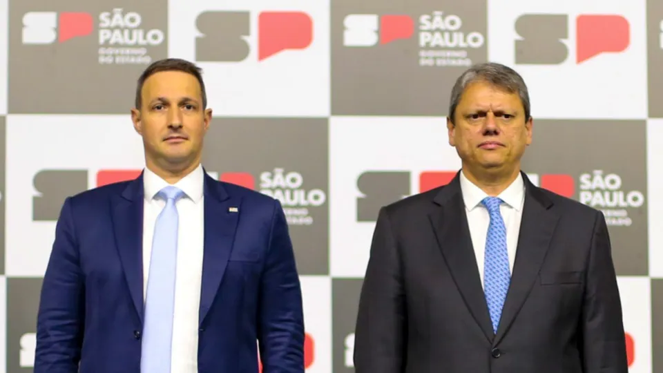 Levantamento da Quaest revela que 37% dos paulistas consideram a atuação do governo negativa, um aumento em relação a abril.