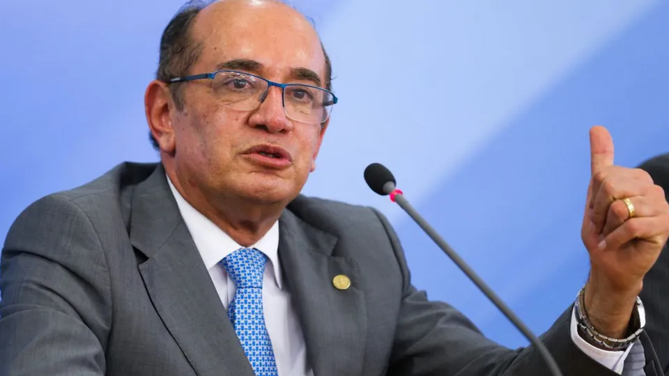 Gilmar Mendes afirma que 'deverá haver denúncia' em inquérito sobre golpe envolvendo Bolsonaro