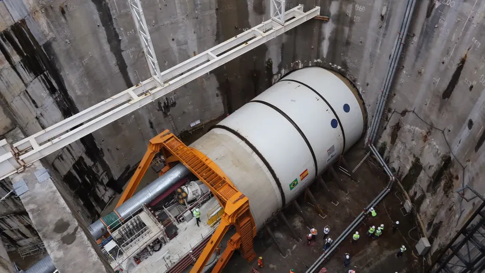 A passagem da tuneladora causou o afundamento do solo na futura estação Bela Vista, mas não houve feridos.