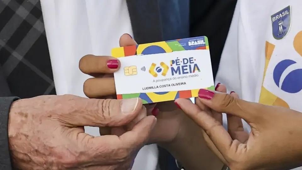 Auditoria aponta que programa desrespeita regras fiscais e pode comprometer futuro da política educacional