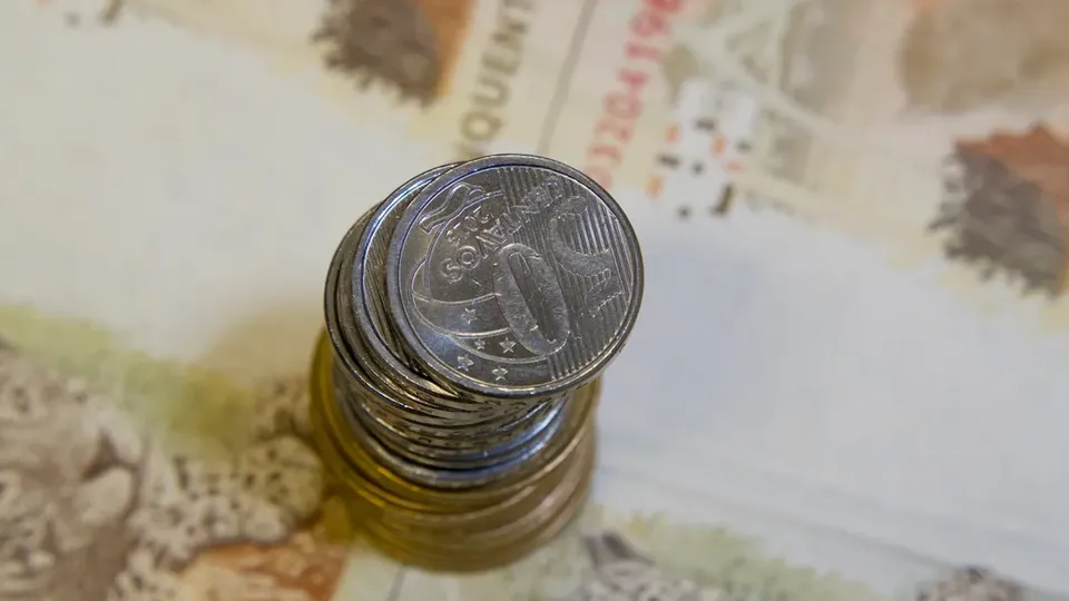 O Índice Geral de Preços – 10 (IGP-10) acumulou aumento de 6,61% em 2024, conforme a Fundação Getulio Vargas.
