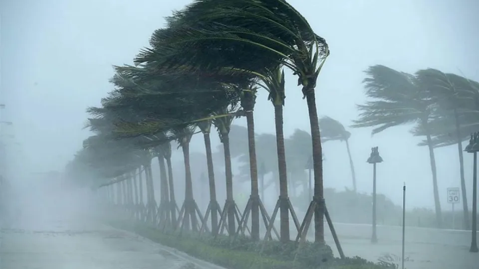 Instituto Nacional de Meteorologia alerta para tempestades e riscos de danos em diversas cidades