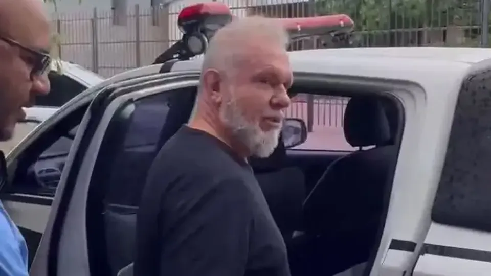 Mauro Carlesse foi detido após a Justiça manter sua prisão preventiva, com indícios de que tentava deixar o país.