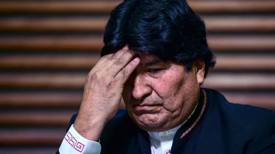 Evo Morales é alvo de ordem de prisão na Bolívia por suposto tráfico de menor