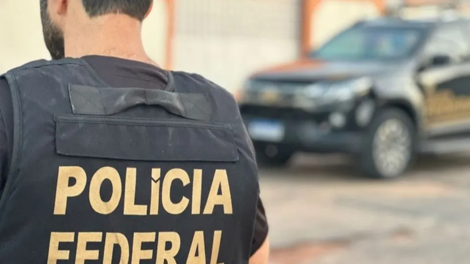 Polícia Federal e MP realizam operação contra policiais suspeitos de ligação com o PCC