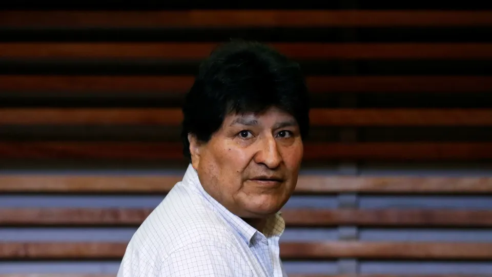 Evo Morales é acusado de tráfico de menor e tem prisão solicitada pela Justiça boliviana