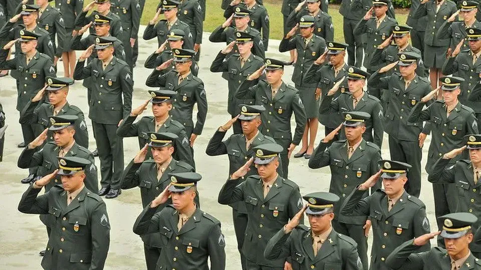 Governo federal apresenta projeto de lei que altera aposentadoria de militares