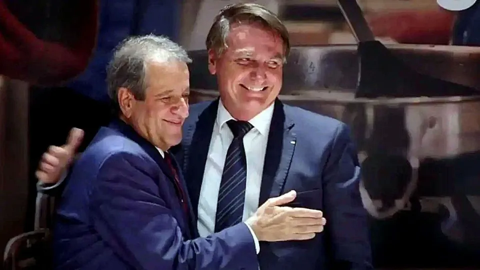 O presidente do PL, Valdemar Costa Neto, descarta mudanças na liderança do partido no Maranhão, desafiando Jair Bolsonaro.