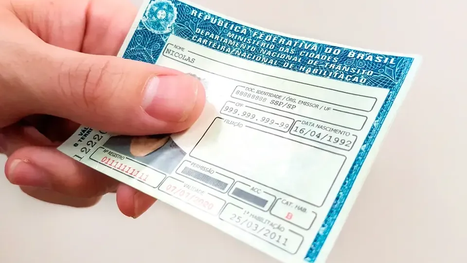 Projeto estabelece exigência de exame para novos motoristas e destina multas para custear CNH de baixa renda