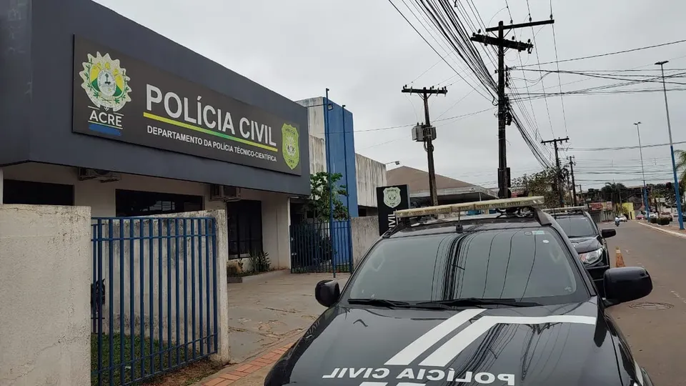 Marina Abdala, de 34 anos, foi atingida fatalmente enquanto trabalhava em sua oficina de motocicletas.
