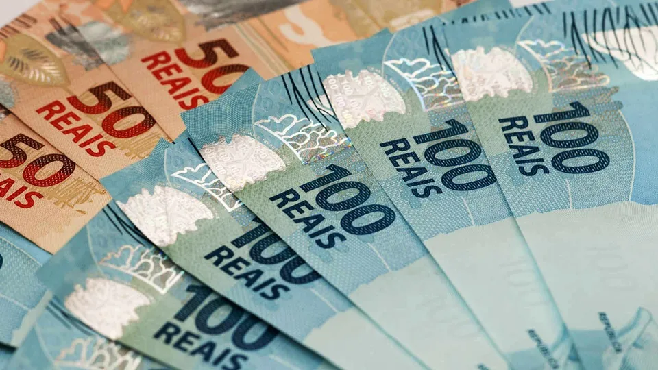 O Conselho Nacional de Justiça (CNJ) interrompeu o pagamento do auxílio-alimentação de R$ 10 mil, aprovado pela presidente do TJ-MT.