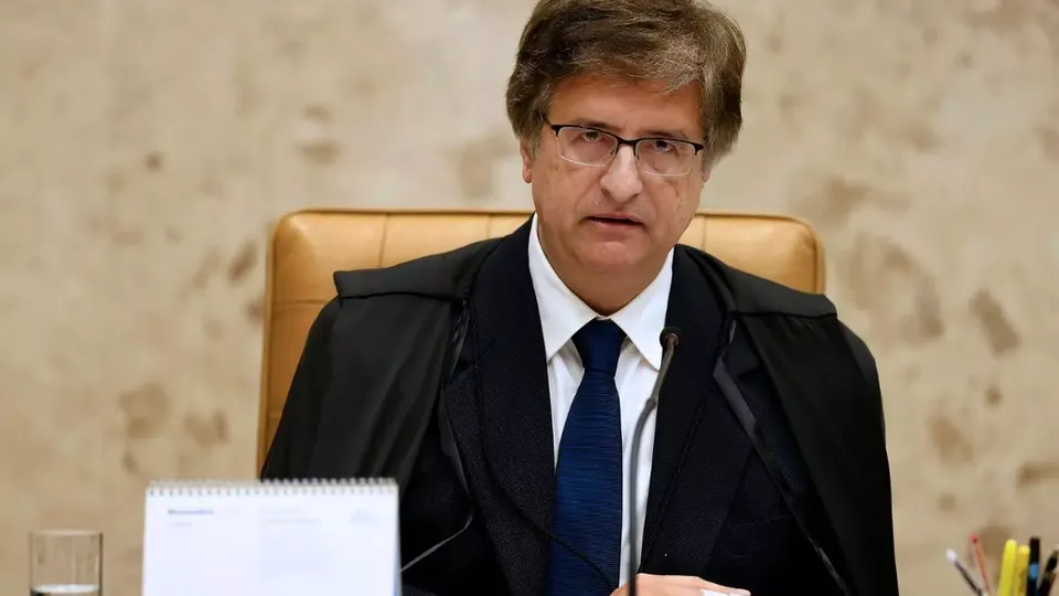 A PGR argumenta que não há novos fatos que justifiquem a liberação do general, preso sob suspeita de obstrução da Justiça.