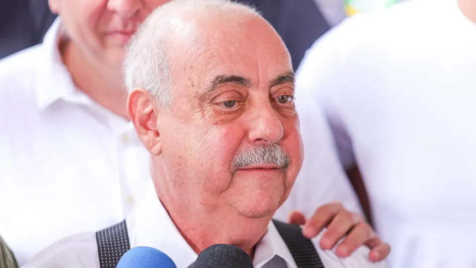 O prefeito reeleito de Belo Horizonte, Fuad Noman, apresenta melhora clínica após internação por sangramento intestinal