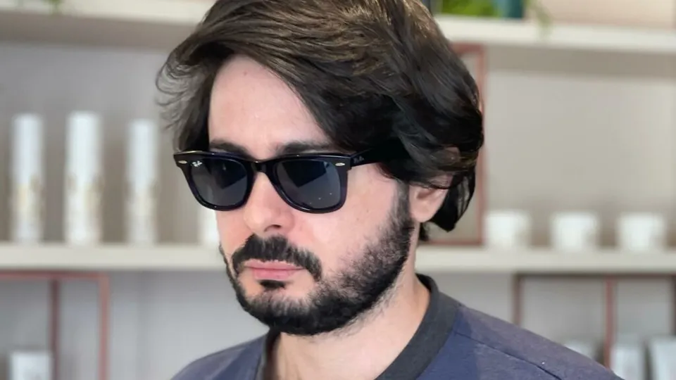 Adylon, de 35 anos, era conhecido por seu talento na moda e proprietário de ateliê na cidade.