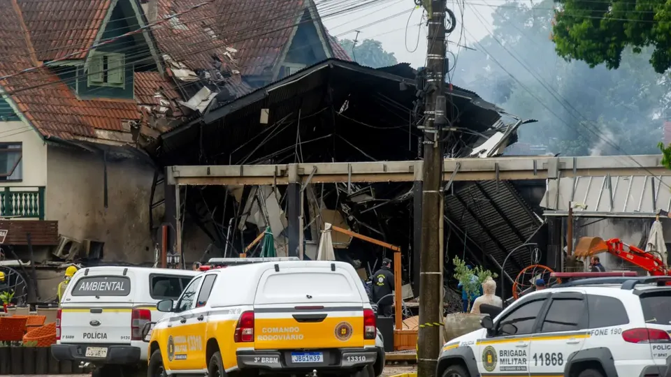 Mara Metz, gerente da loja atingida por avião em Gramado, relata como um atraso salvou sua vida no último domingo.