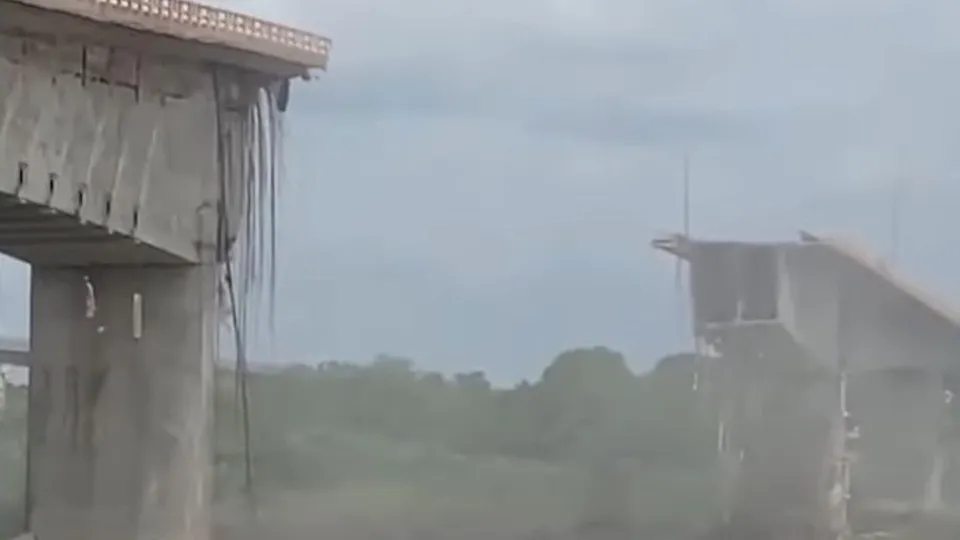 Após o desabamento da Ponte Juscelino Kubitschek, o MPF apura os impactos de substâncias perigosas no ecossistema local.