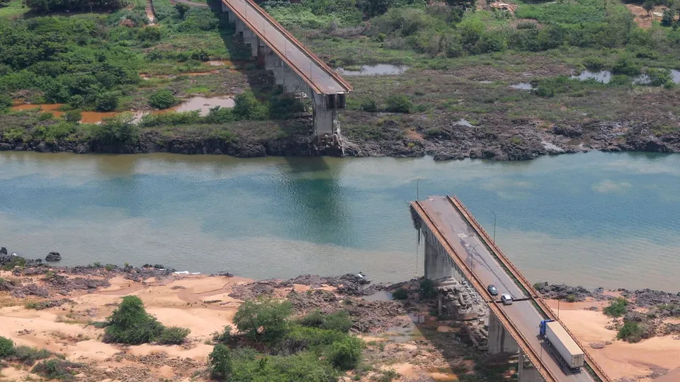 Queda de ponte provoca contaminação no Rio Tocantins com 76 toneladas de ácido sulfúrico