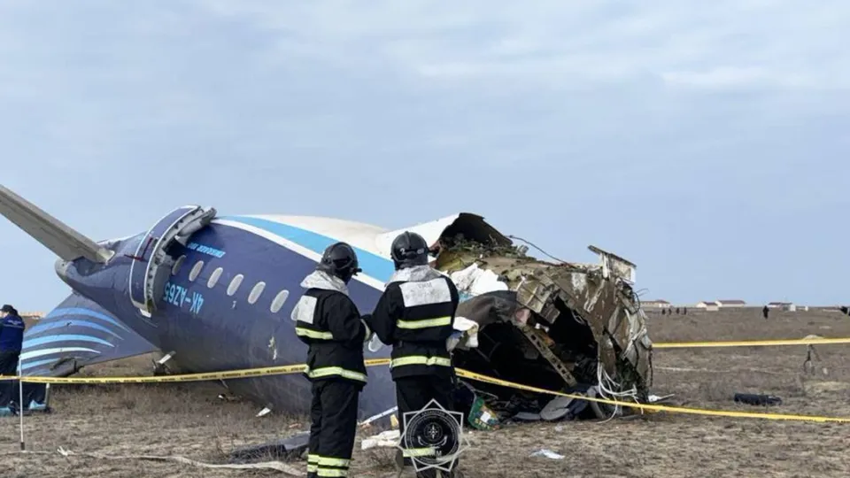 A fabricante de aeronaves lamenta a queda do E190 e informa sobre sobreviventes e apoio às autoridades locais.