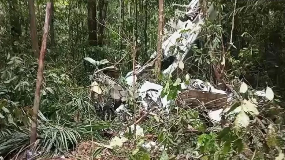 Aeronave que caiu no Amazonas estava irregular e causou a morte de duas pessoas