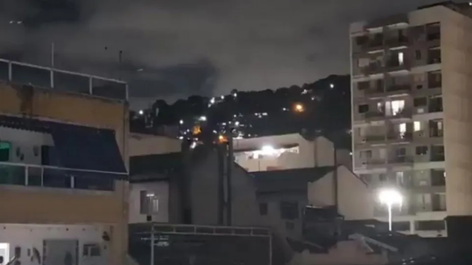 Intenso tiroteio no Morro dos Macacos após operação do Bope em Vila Isabel