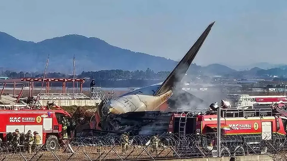 Passageiro enviou mensagem à família antes da explosão do avião na Coreia do Sul