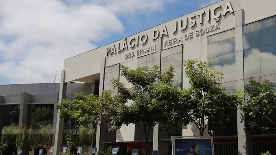 Decisão do tribunal ocorre após suspensão do benefício pelo CNJ, que considerou o valor excessivo.