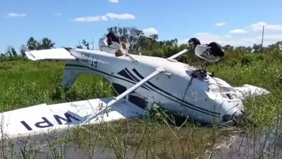 Avião de pequeno porte sofre acidente no Pantanal; ocupantes são resgatados com vida