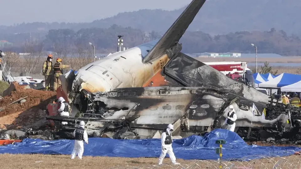 Coreia do Sul ordena inspeção de todos os Boeing 737-800 após tragédia aérea