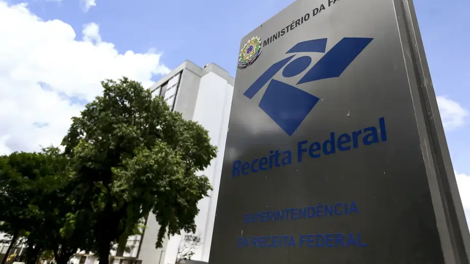 Cerca de 144 mil contribuintes receberão R$ 448,96 milhões, com prioridade para casos especiais