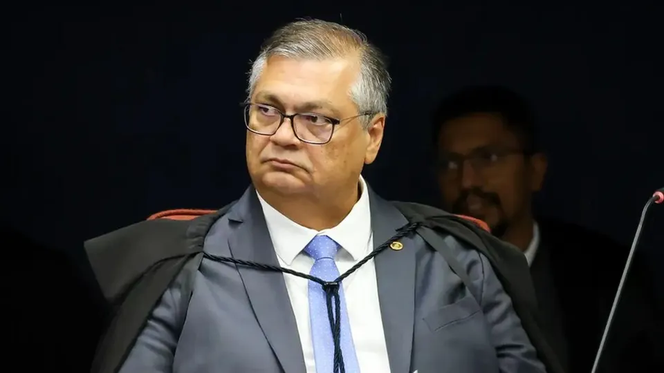 Em resposta a Flávio Dino, Senado afirma ter cumprido exigências legais e pede liberação de R$ 2,5 bilhões em emendas.