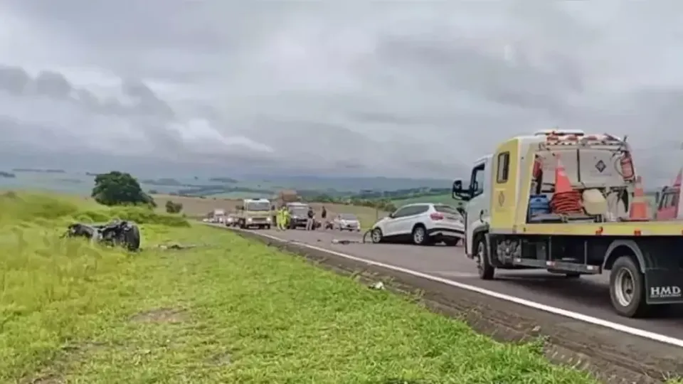 Acidente na BR-277 deixa duas mortes e apreensão de drogas em Palmeira, PR