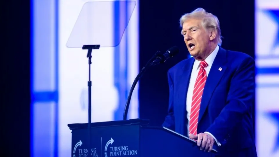 O ex-presidente dos Estados Unidos, Donald Trump, pede ao juiz que suspenda a sentença marcada para 10 de janeiro.