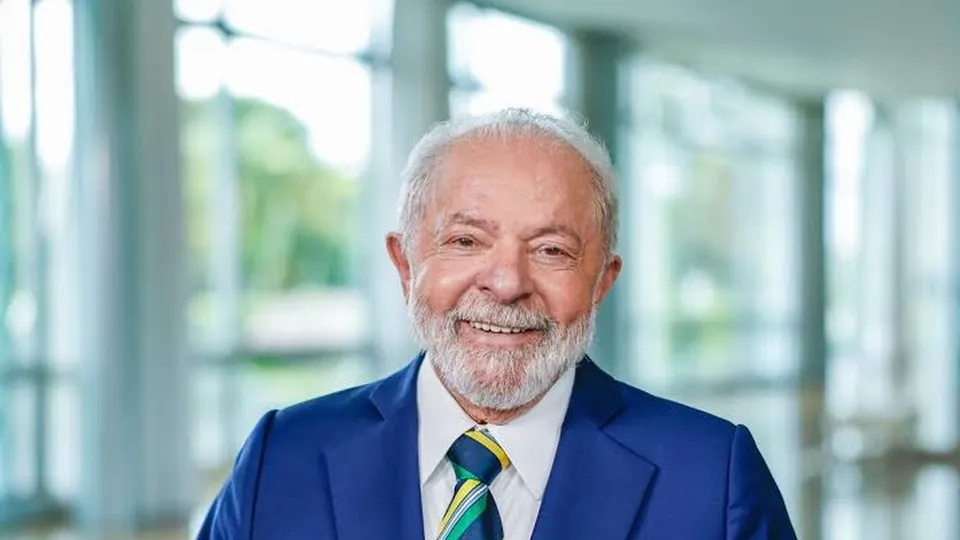 Lula mantém sigilo de 100 anos sobre gastos do cartão corporativo e aumenta despesas