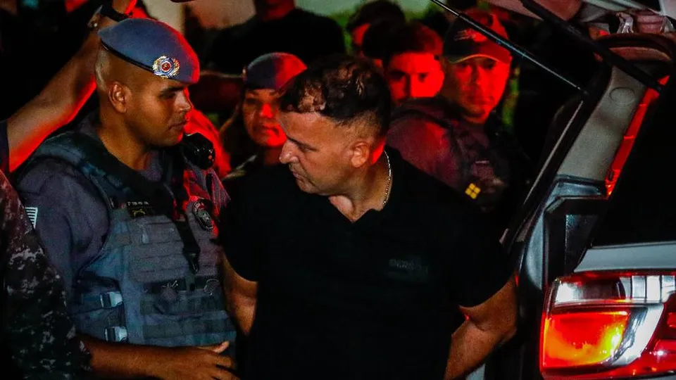 O Guarda Civil Municipal Henrique Marival de Souza, preso por matar Adilson Custódio Moreira, afirmou que estava com o 'demônio' após o crime.