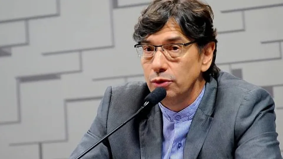 O Instituto Brasileiro de Geografia e Estatística (IBGE) promove trocas na liderança em meio a críticas à gestão de Marcio Pochmann.