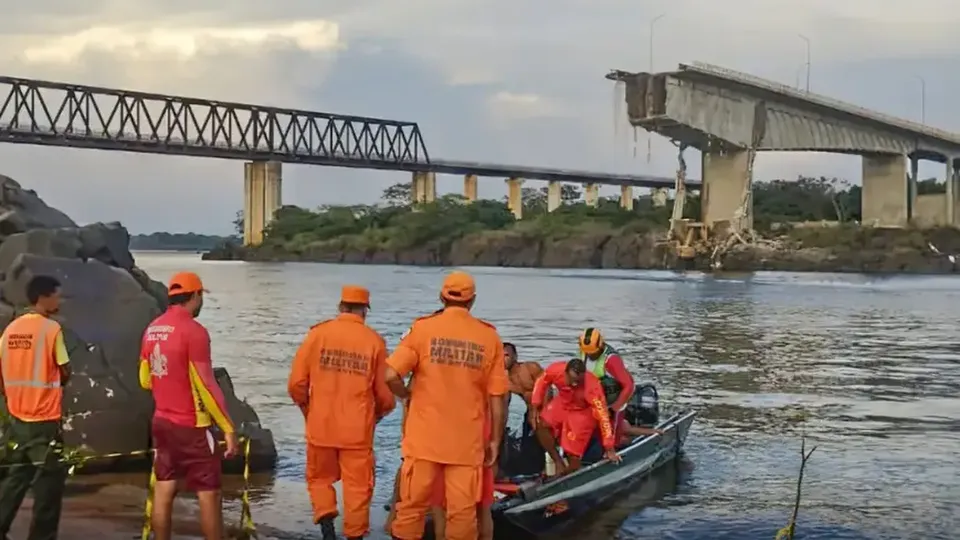 Marinha retoma buscas por desaparecidos após queda da ponte entre Maranhão e Tocantins