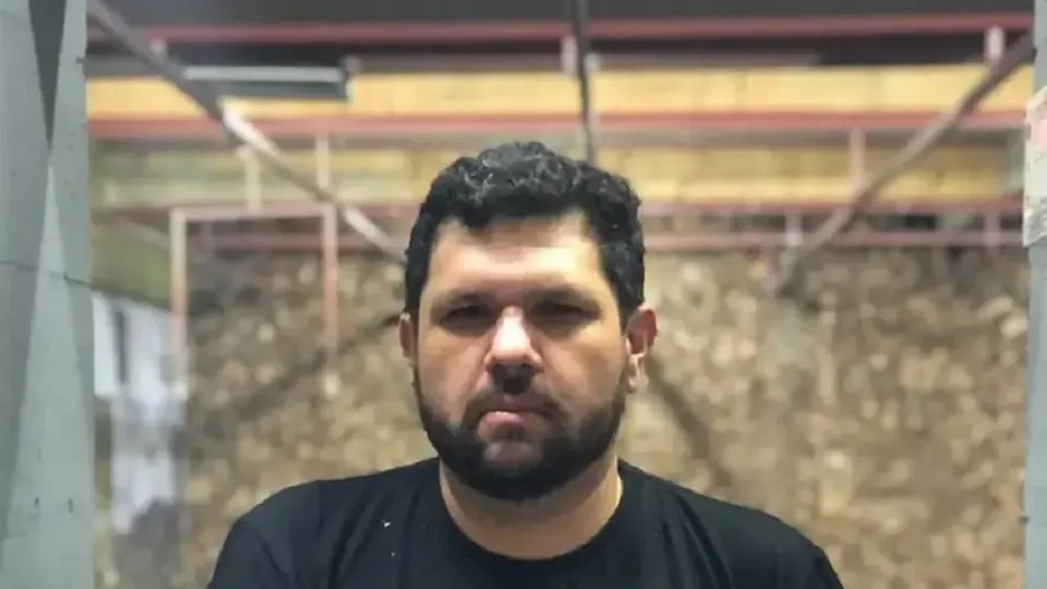 O Conselho de Ministros da Espanha decidiu avançar com o pedido de extradição do jornalista brasileiro, acusado de atos antidemocráticos.
