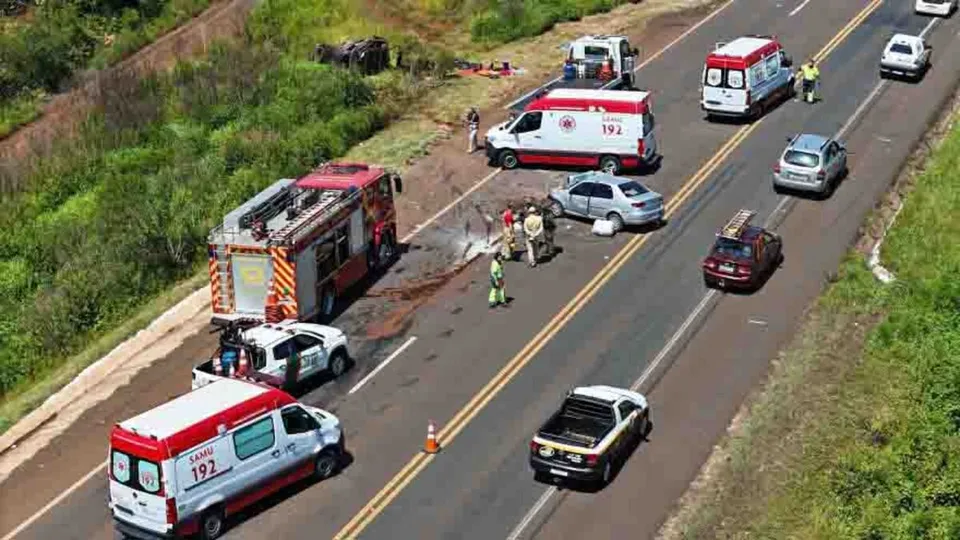 Grave acidente na BR-277 em Guarapuava resulta em três mortes e feridos