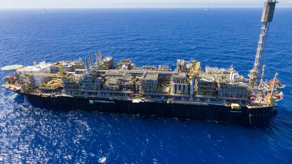Aumento na arrecadação reflete crescimento na produção e sucesso em leilões de petróleo e gás da União.