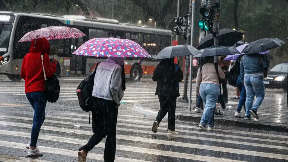 A cidade de São Paulo não deve registrar temporais, com temperaturas amenas até a próxima semana.