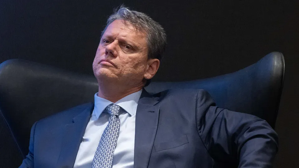 Levantamento do Instituto Paraná mostra que a abordagem da PM em SP é aprovada por mais da metade da população.