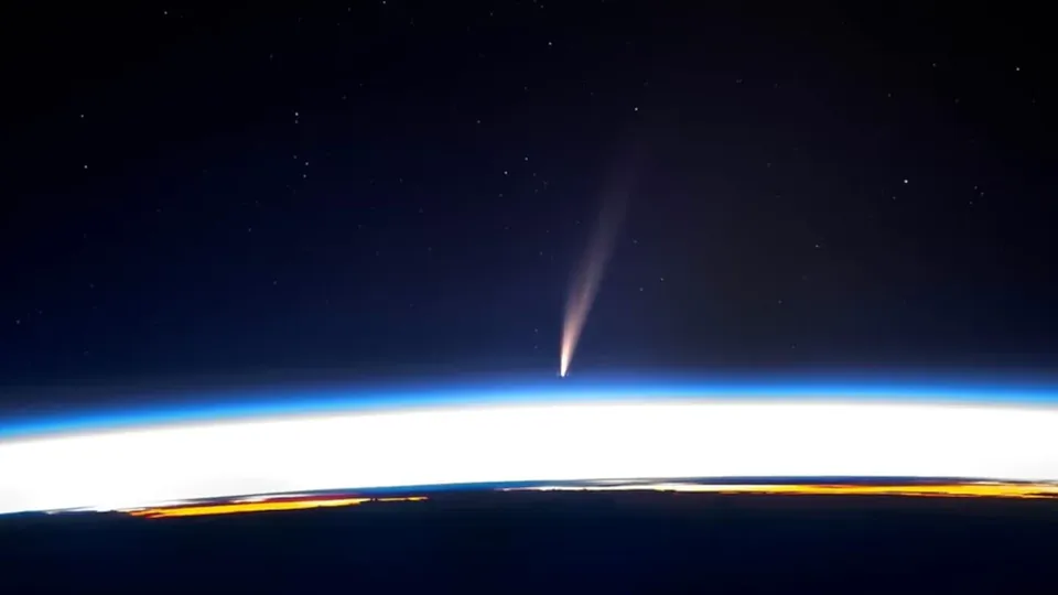 O cometa C/2024 G3 (ATLAS) se aproxima do Sol e poderá ser observado no céu brasileiro até sábado, 18.