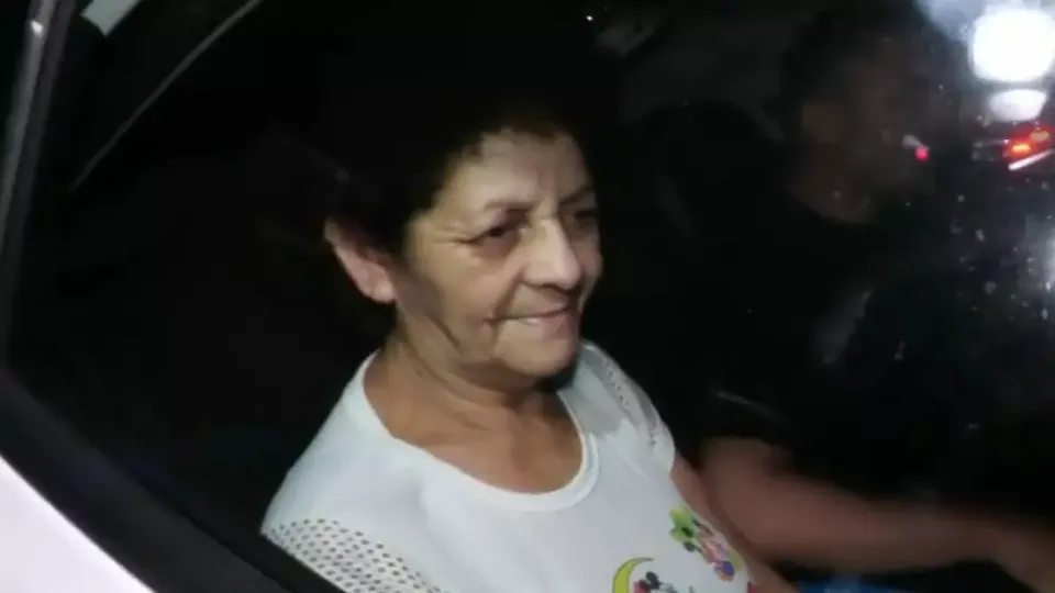 Lucélia Maria da Conceição Silva, de 52 anos, obteve liberdade provisória após laudo descartar veneno nas frutas oferecidas às vítimas.