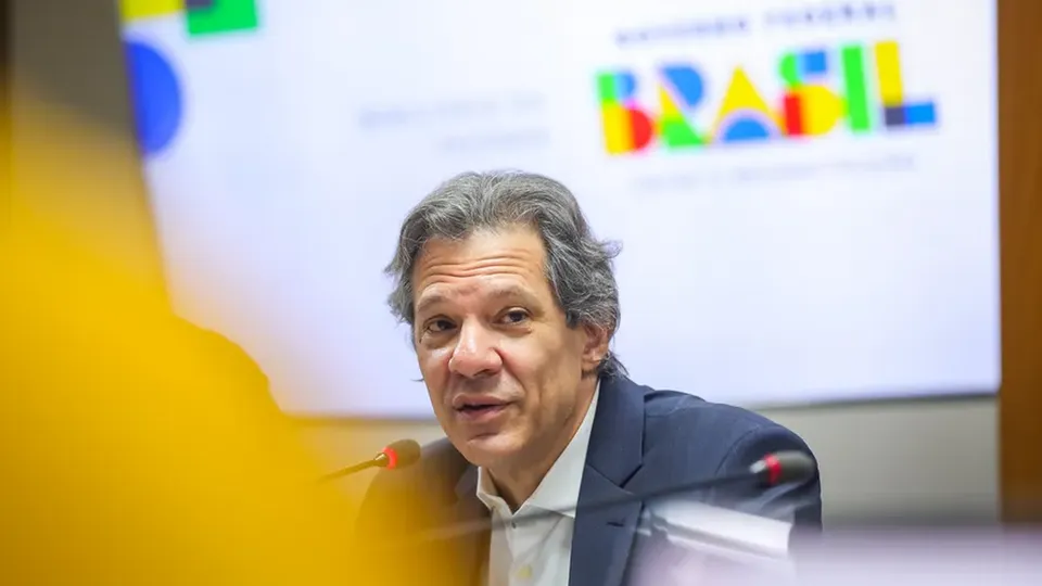 Haddad atribui queda do Pix a fatores sazonais e nega relação com nova norma da Receita