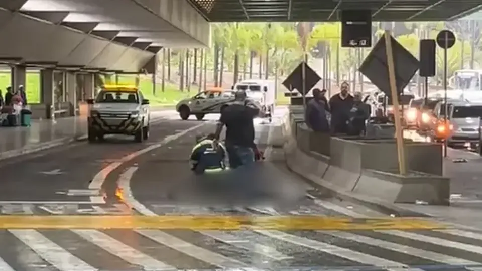 A Corregedoria da Polícia Militar de São Paulo deflagrou nesta quinta-feira, 16, uma operação para capturar policiais envolvidos na morte de Antonio Vinicius Lopes Gritzbach, delator do PCC.
