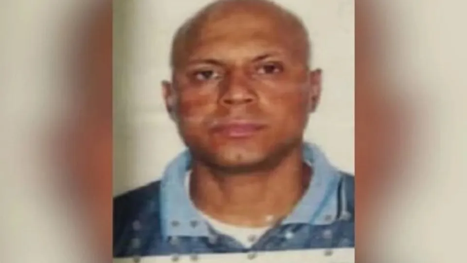 Sergio Ferreira dos Santos, de 48 anos, foi assassinado após ser sequestrado enquanto aguardava transporte.