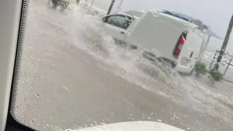 Balneário Camboriú decreta emergência e enfrenta alagamentos após fortes chuvas