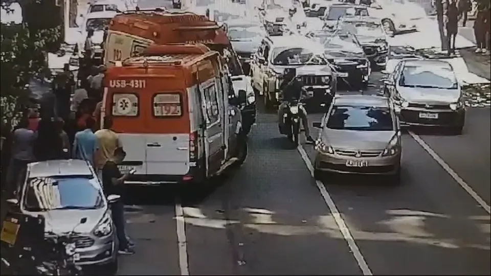 Colisão ocorreu na tarde desta sexta-feira (17) na Rua Espírito Santo, envolvendo uma motorista idosa.