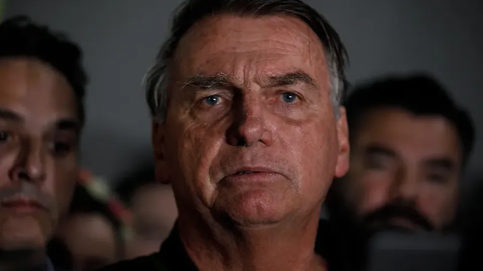 Bolsonaro afirma que não acredita mais na democracia se continuar inelegível